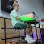 Eman Husic am E-Piano